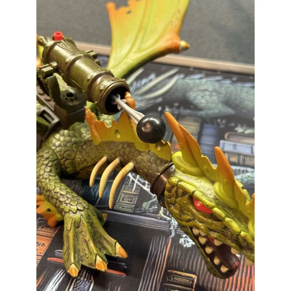 2003 Mega Bloks Krystal Wars Marader Cliff Dragon #9885 Green and Gold